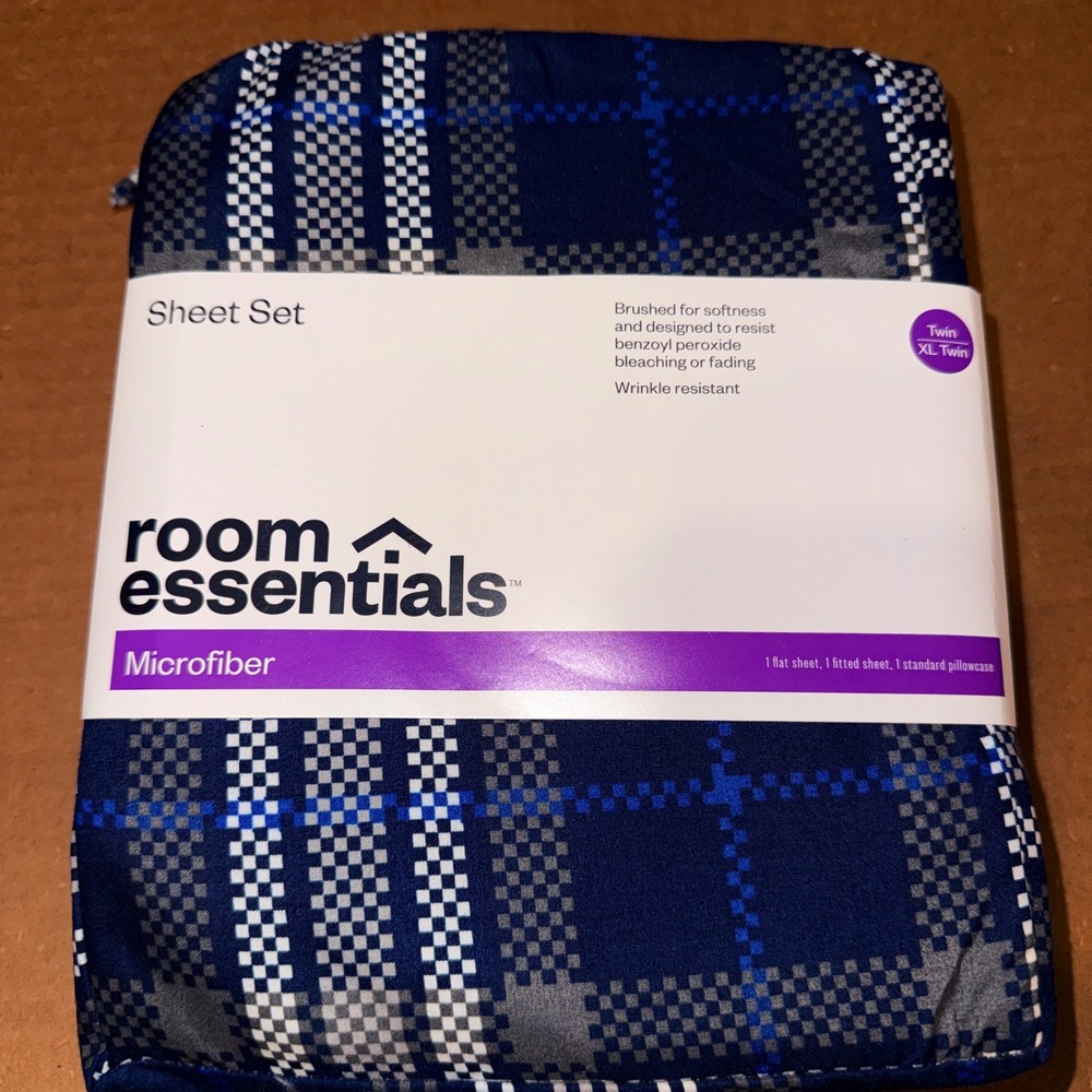 Room Essentials Sheet Set Twin XL New Blue Plaid Microfiber 3pc Bedding